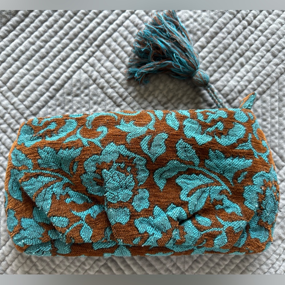 Y2K Boho Zara Woven Velvet Clutch Handbag with Tassel Pull🤎🩵